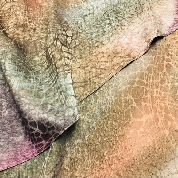 Kay Chapman Art to Wear Dress Blouse pants set
medium measurements in photos - Picture 14 of 14